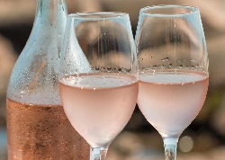 Creative Commons 3.0 Rosè